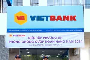 Vietbank tổ chức diễn tập phương án phòng chống cướp ngân hàng năm 2024