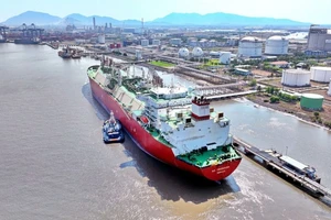 PV GAS sẵn sàng cấp LNG cho khách hàng công nghiệp
