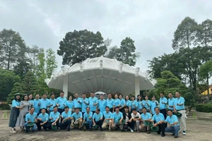 Áo Thun 24h - Muôn Vàn Kiểu Dáng, Phù Hợp Mọi Phong Cách