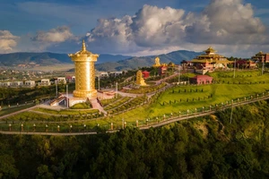 Samten Hills Dalat: Không gian Văn hóa Tâm linh Phật giáo nổi tiếng và bối cảnh phim ‘Love in Vietnam’