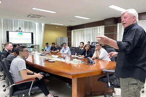 Công ty VWS gây bất ngờ cho đoàn doanh nhân quốc tế