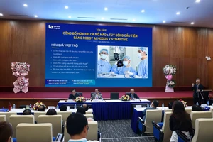 Bệnh viện Đa khoa Tâm Anh TP.HCM công bố 100 ca mổ não bằng Robot AI đầu tiên tại Việt Nam