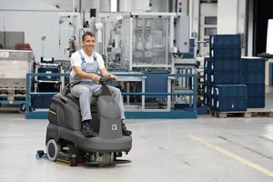 Kaercher tiên phong trong việc cung cấp dòng máy chà sàn nhà xưởng