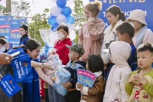 Long Châu và hành trình 4 năm bền bỉ ‘Sẻ chia yêu thương, phục vụ sức khỏe cộng đồng’