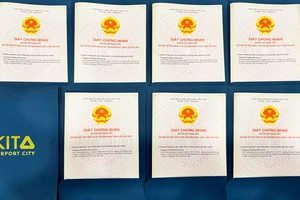 KITA Airport City hoàn tất thủ tục pháp lý, tiếp tục bàn giao sổ hồng cho khách hàng