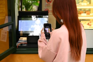 Du lịch không tiền mặt cùng TPBank: Quét QR, chi tiêu xuyên biên giới