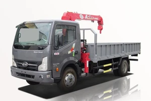Giá xe tải gắn cẩu 2025: Cập nhật và so sánh để chọn mua hiệu quả
