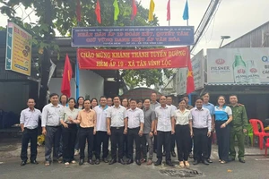 Tổ 16, ấp 19 xã Tân Vĩnh Lộc hân hoan trong ngày khánh thành bê tông hóa tuyến hẻm 