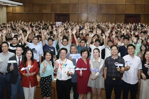 Gần 4000 sinh viên đã tham gia Unitour 'A.I thực chiến', Đại học Bách Khoa bùng nổ đăng ký