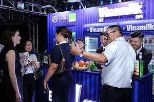 Vinamilk bật mí món ăn Việt tại sự kiện đón tàu Hải quân Hoàng gia Anh