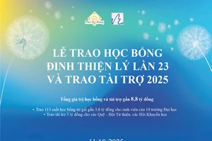 Trao học bổng Đinh Thiện Lý cho sinh viên vượt khó học giỏi