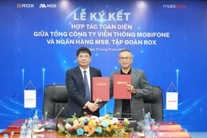 MobiFone và ROX Group ký kết hợp tác chiến lược, thúc đẩy chuyển đổi số toàn diện