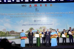 SASCO được vinh danh ‘Ngôi sao CSI’ và 10 năm liên tiếp Top 10 Doanh nghiệp Phát triển bền vững