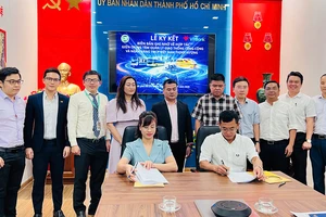 VPBank hợp tác với TT Quản lý Giao thông Công cộng TP.HCM phổ cập thanh toán 'một chạm'