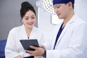 Diễn viên Hoàng Yến: Bí quyết 'hồi xuân' tuổi U50 rực rỡ cùng Bác sĩ David Bùi