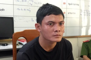 Lừa xin việc rồi cưỡng hiếp, cướp tài sản