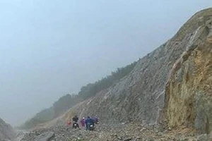 Mưa lớn làm nhiều khu vực đồi núi ở Thừa Thiên - Huế bị sạt lở.