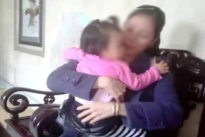 Bé gái 16 tháng tuổi nghi bị đánh tại nhà trẻ tư nhân