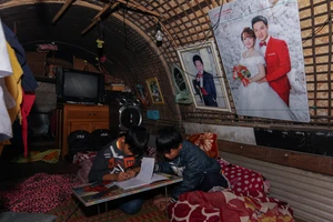 Xóm vạn đò cuối cùng trên sông Hương