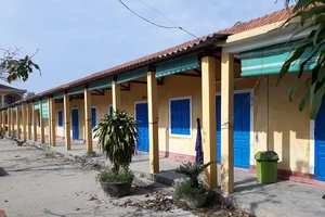 Cho học sinh nghỉ sau Tết, Ban giám hiệu bị kỷ luật