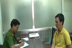 Tài xế cầm taxi ở Huế, bị bắt tại TP.HCM