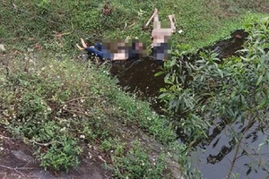 Bàng hoàng phát hiện thi thể 2 thanh niên dưới chân cầu
