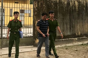 Bắt nhóm đánh bạc tiền tỉ qua mạng Internet