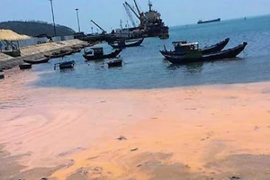 Sở tài nguyên Quảng Bình báo cáo về vệt nước màu đỏ 