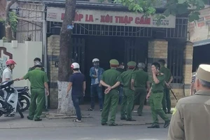 Khống chế kẻ nghi ngáo đá cầm dao rượt đuổi nhiều người