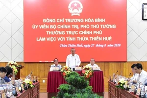 Phó Thủ tướng Trương Hòa Bình làm việc với Thừa Thiên-Huế