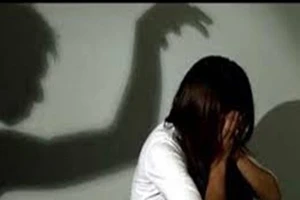 Nhóm nam sinh hiếp dâm tập thể 1 nữ sinh lớp 10 lãnh án