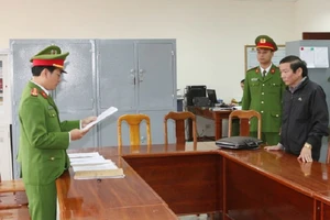 Khởi tố lãnh đạo ban quản lý dự án gây thất thoát 5,6 tỉ đồng