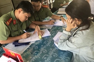 Nghe mẹ, 9X đăng hoang tin về COVID-19 bị phạt 10 triệu đồng