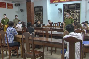 1 quán karaoke bị xử phạt vì mở cửa trong dịch COVID-19