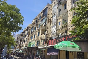 Cải tạo chung cư xuống cấp: Đừng để người dân thiệt thòi
