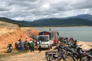 Một học sinh chết đuối trước giờ học thể dục