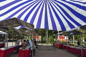 Bán sách lậu, Hội chợ sách xuyên Việt bị dừng hoạt động