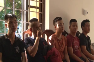 Khởi tố 4 người bắt cóc con nợ để đòi tiền