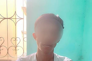 1 nữ giáo viên ở Quảng Bình bị quay phim lén trong nhà tắm