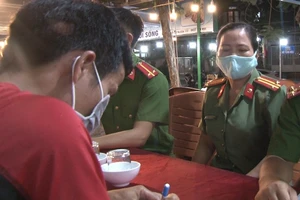 Huế xử phạt 35 người vì vi phạm phòng dịch COVID-19