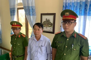 Thừa Thiên - Huế: 1 cựu Chủ tịch UBND xã bị bắt vì tham ô 