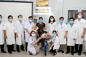 Bệnh viện quyên góp tiền để ghép tủy cứu bé 5 tuổi