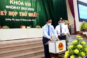 Quảng Trị bầu lãnh đạo HĐND, UBND nhiệm kỳ 2021-2026