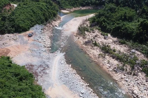 Tiếp tục tìm kiếm nạn nhân ở Thủy điện Rào Trăng 3