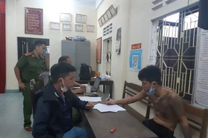 Cháu có tiền sử loạn thần sát hại bà nội 