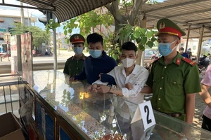 Đến nhà dì chơi rồi trộm tiền, vàng giá trị hàng chục triệu đồng