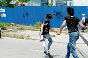 Quảng Trị: Bắt 3 nghi phạm chặn xe đánh chết người