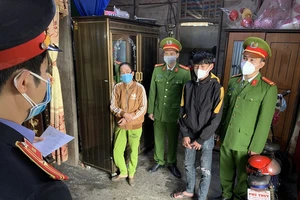 Mâu thuẫn khi uống cafe, nam thanh niêm dùng dao đâm 2 người bị thương