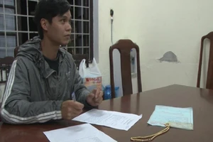 Vờ mua vàng rồi giật sợi dây chuyền bỏ chạy