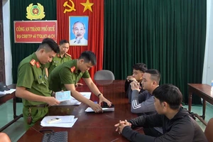 Nhóm thanh niên từ Hải Phòng vào Huế cho vay lãi nặng